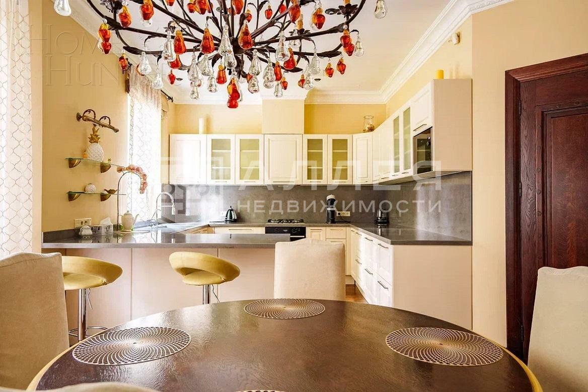 2-этажный коттедж 520 м² с отделкой