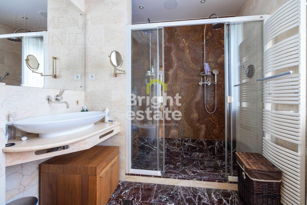 2-этажный коттедж 1 084 м² с отделкой