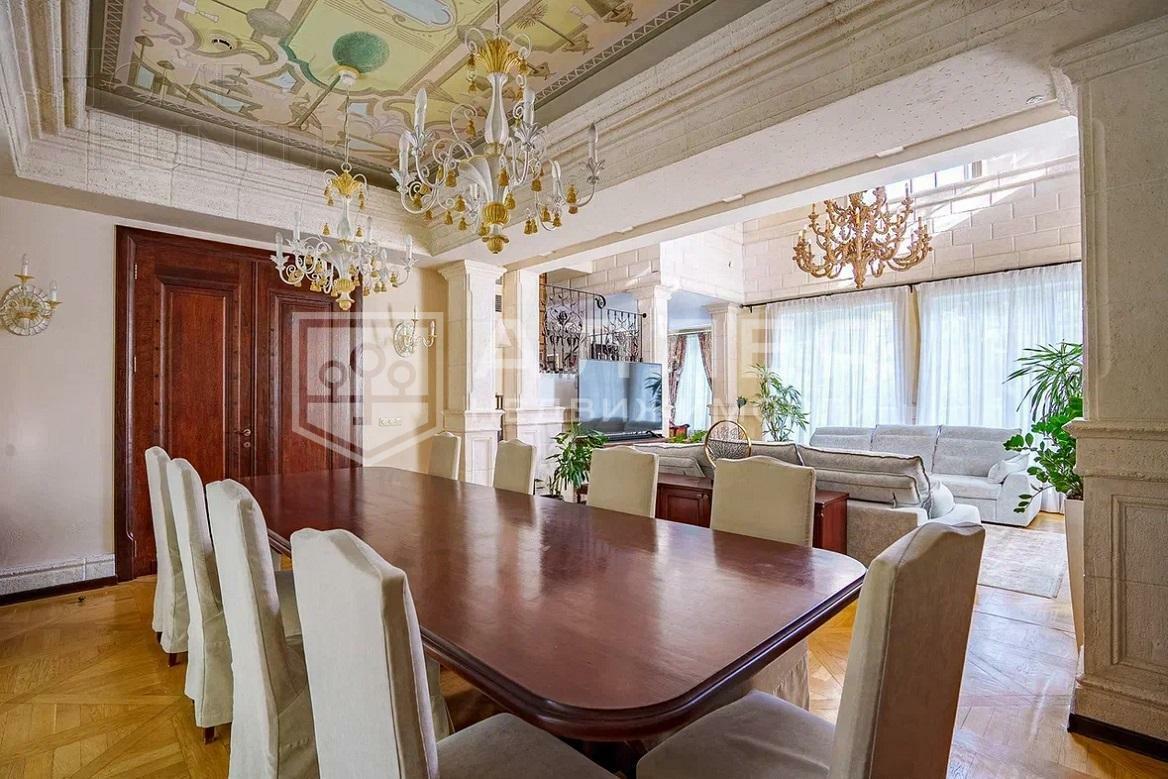 2-этажный коттедж 520 м² с отделкой