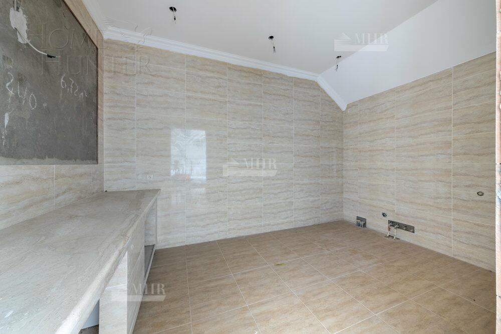 2-этажный коттедж 1 000 м² с отделкой