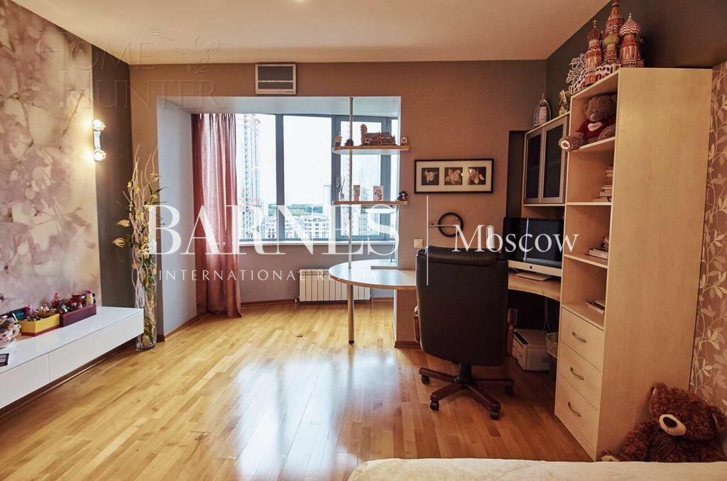 5-КОМН. КВАРТИРА С ОТДЕЛКОЙ 196 М² НА 17 ЭТАЖЕ