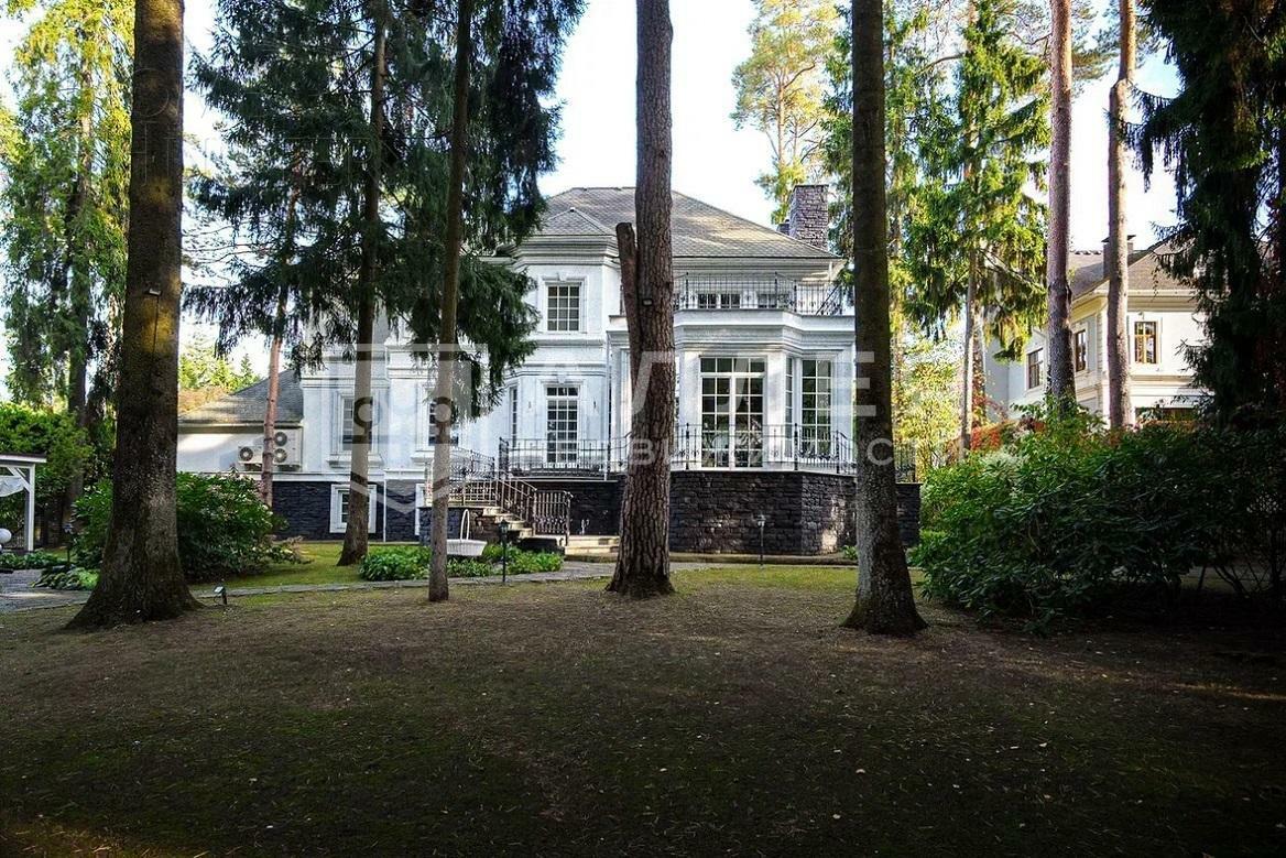 2-этажный коттедж 520 м² с отделкой