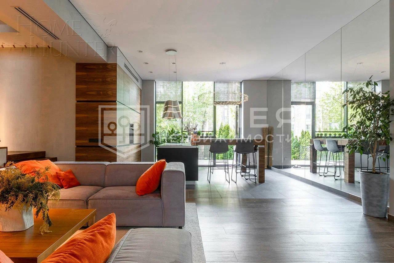 3-этажный таунхаус 274 м² с отделкой