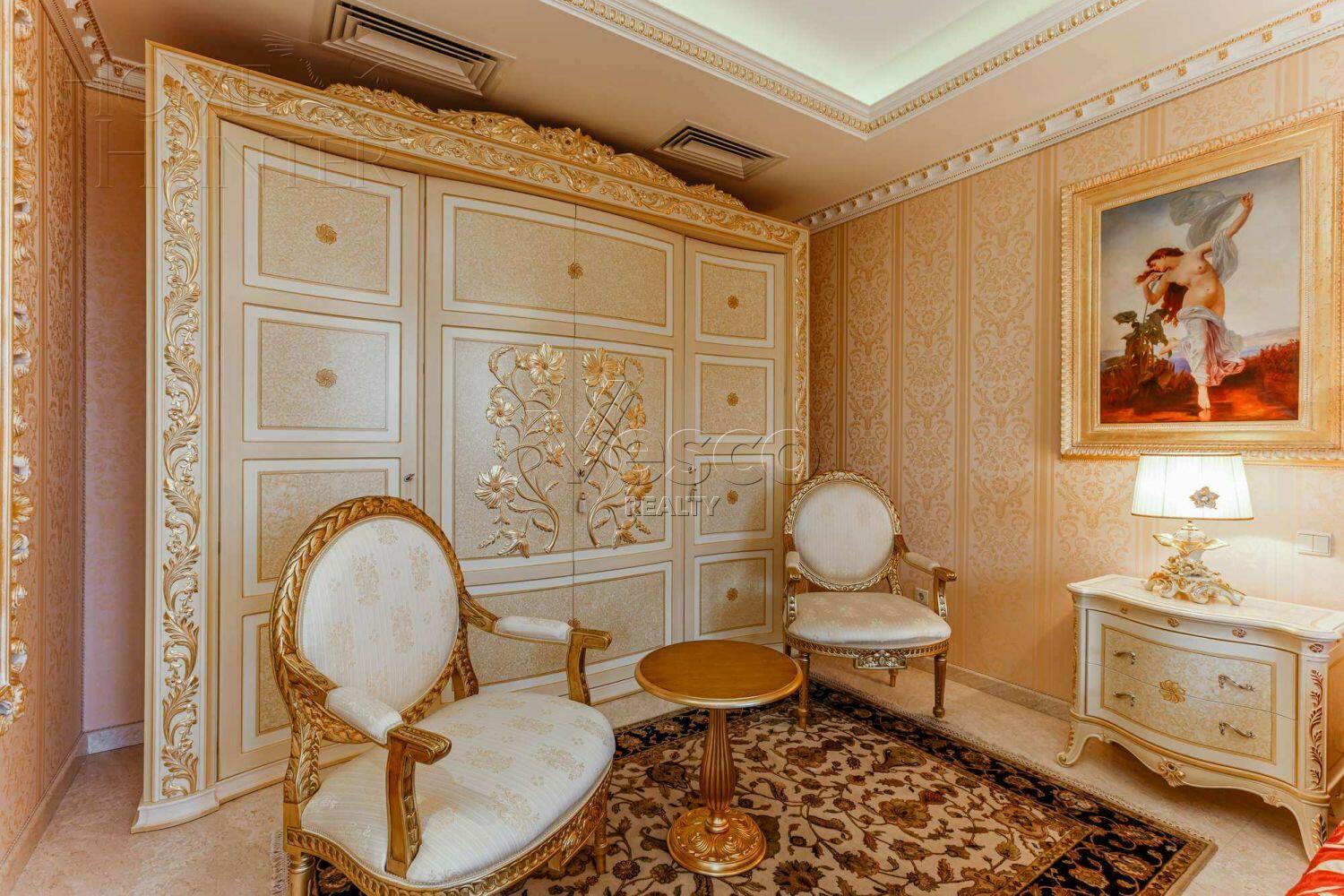 3-КОМН. КВАРТИРА С ОТДЕЛКОЙ 182.7 М² НА 2 ЭТАЖЕ