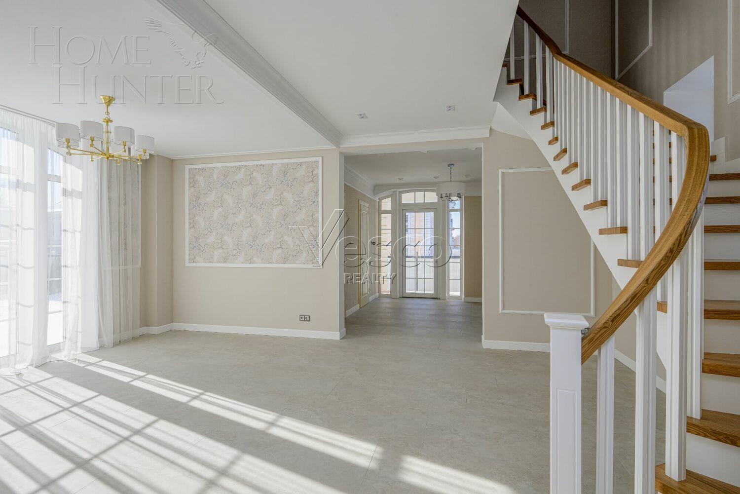 3-этажный коттедж 222 м² с отделкой