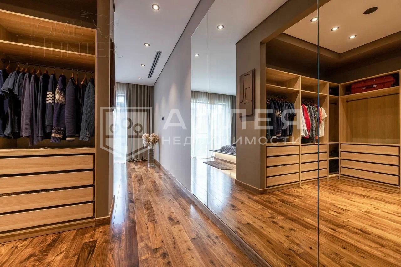 3-этажный таунхаус 274 м² с отделкой