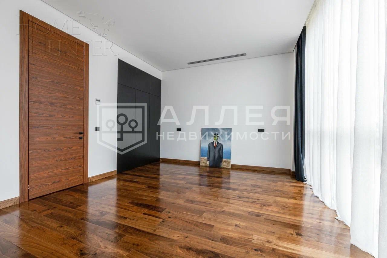 3-этажный таунхаус 274 м² с отделкой