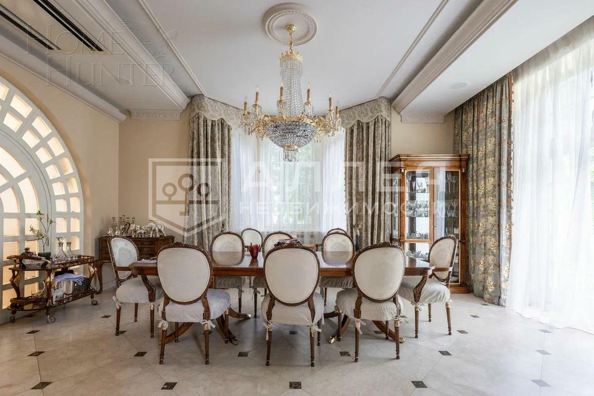 2-этажный коттедж 1 084 м² с отделкой