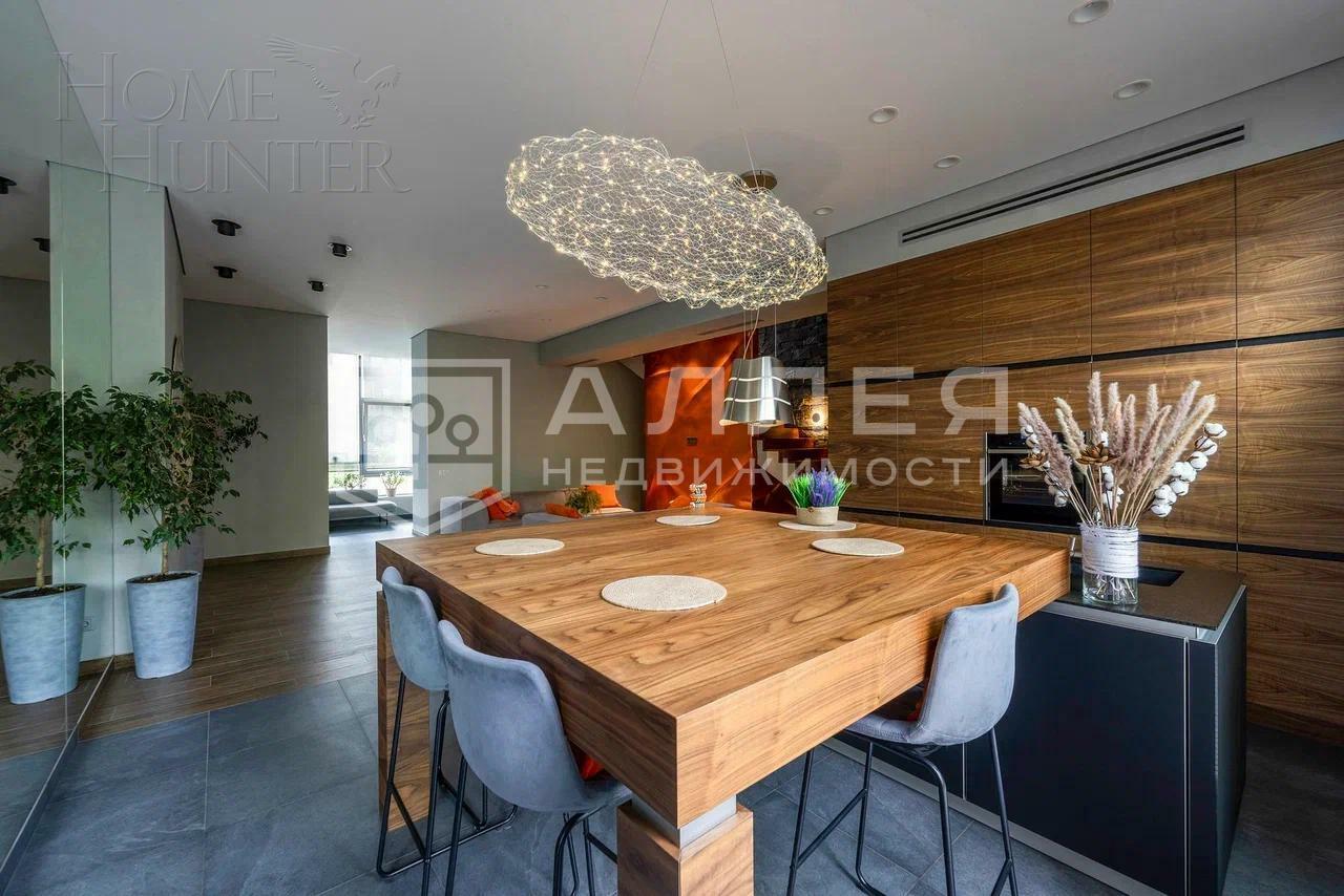 3-этажный таунхаус 274 м² с отделкой