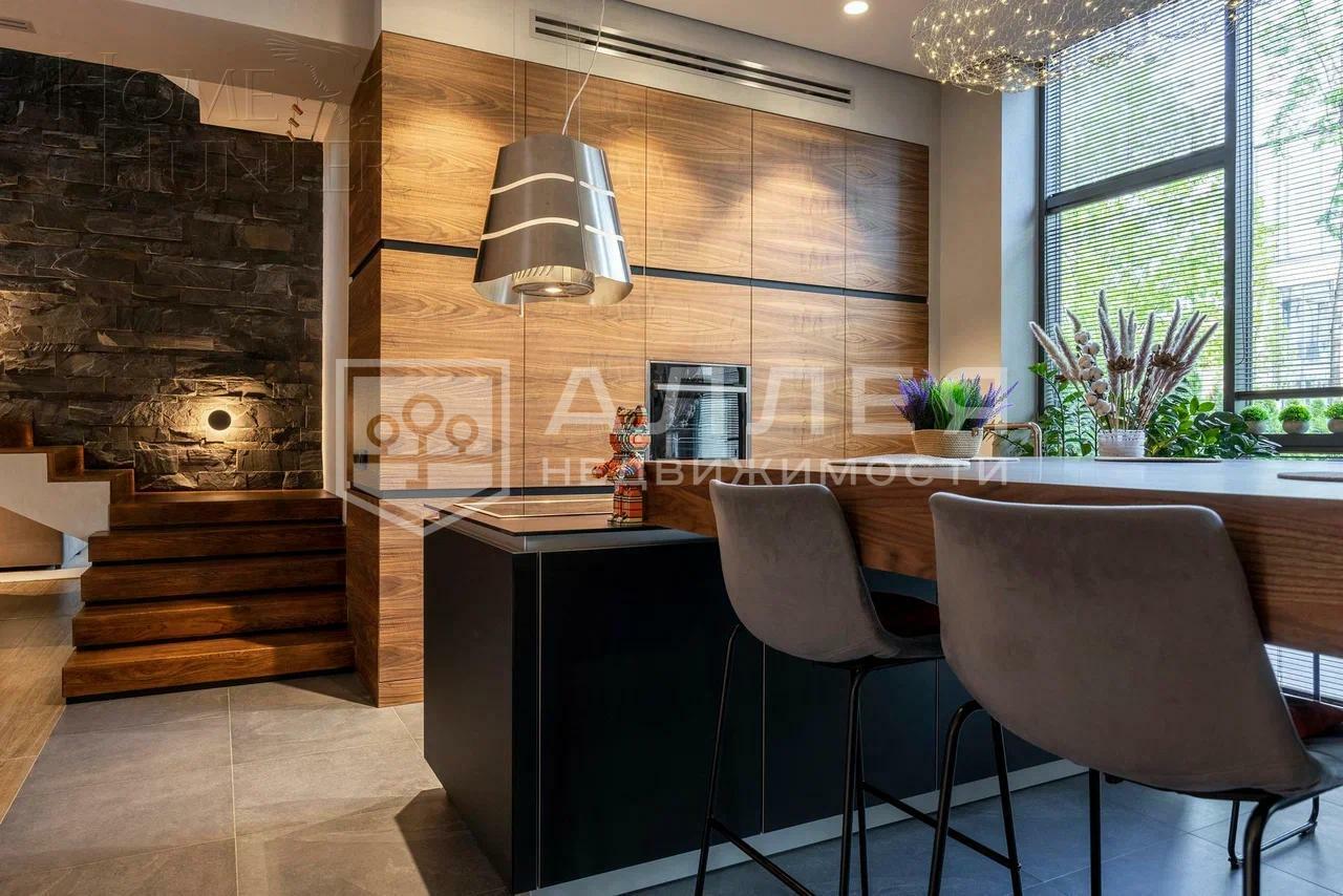 3-этажный таунхаус 274 м² с отделкой