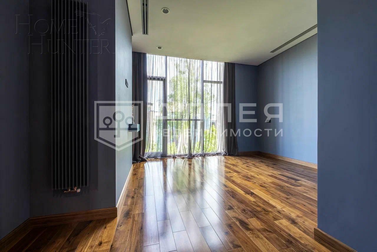 3-этажный таунхаус 274 м² с отделкой