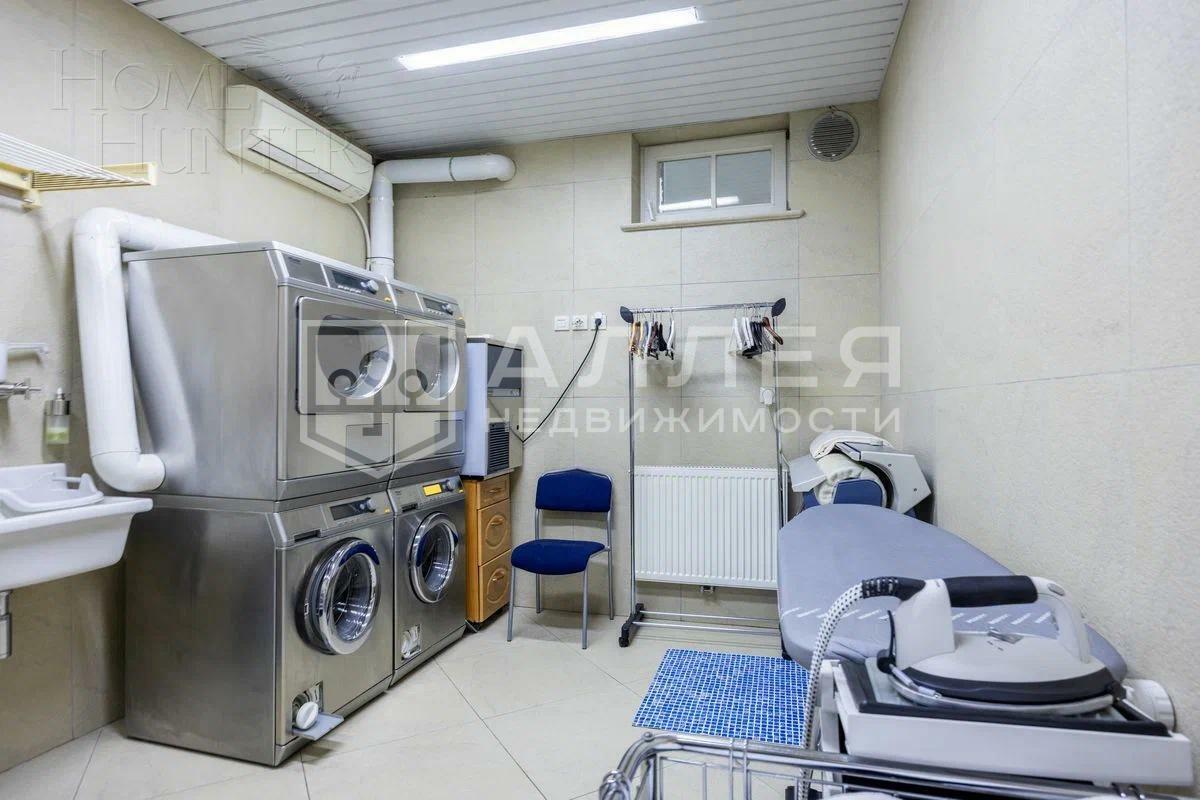 2-этажный коттедж 1 084 м² с отделкой