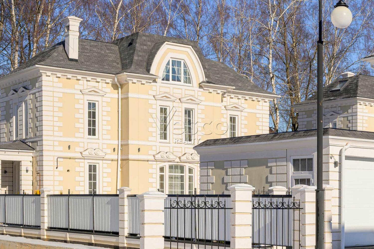 3-этажный коттедж 222 м² с отделкой