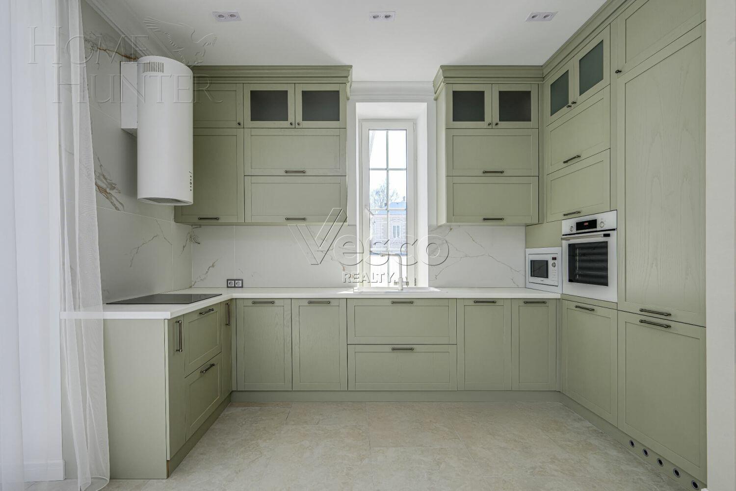 3-этажный коттедж 222 м² с отделкой