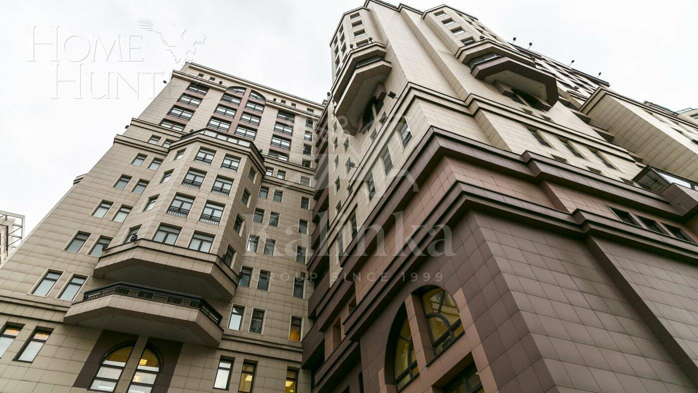 3-КОМН. КВАРТИРА С ОТДЕЛКОЙ 205 М² НА 10 ЭТАЖЕ