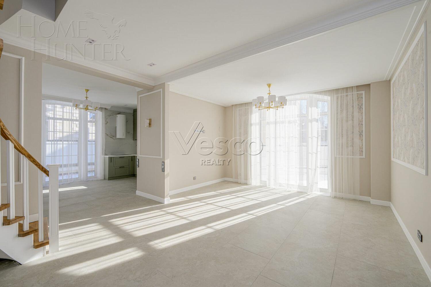 3-этажный коттедж 222 м² с отделкой