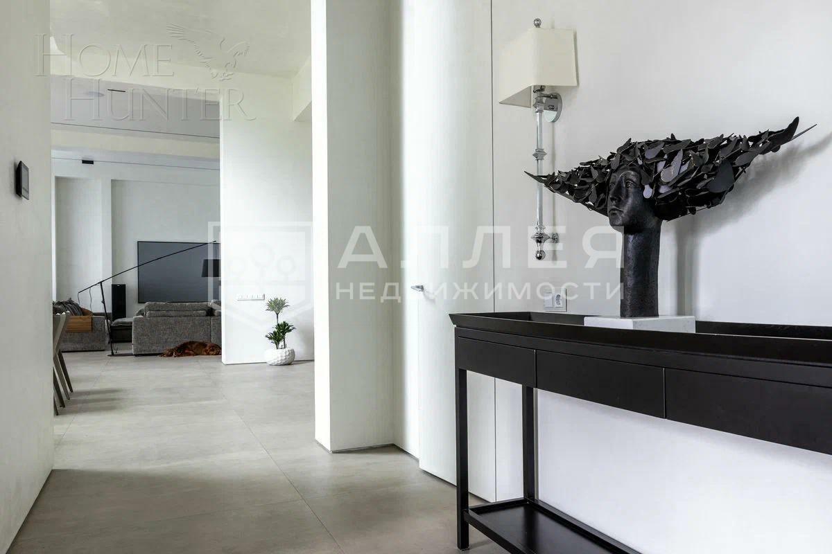 2-этажный коттедж 583.7 м² с отделкой