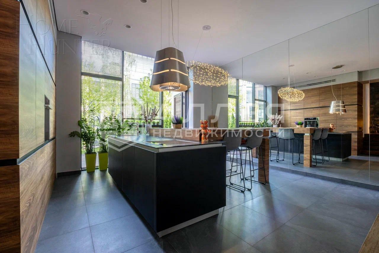 3-этажный таунхаус 274 м² с отделкой