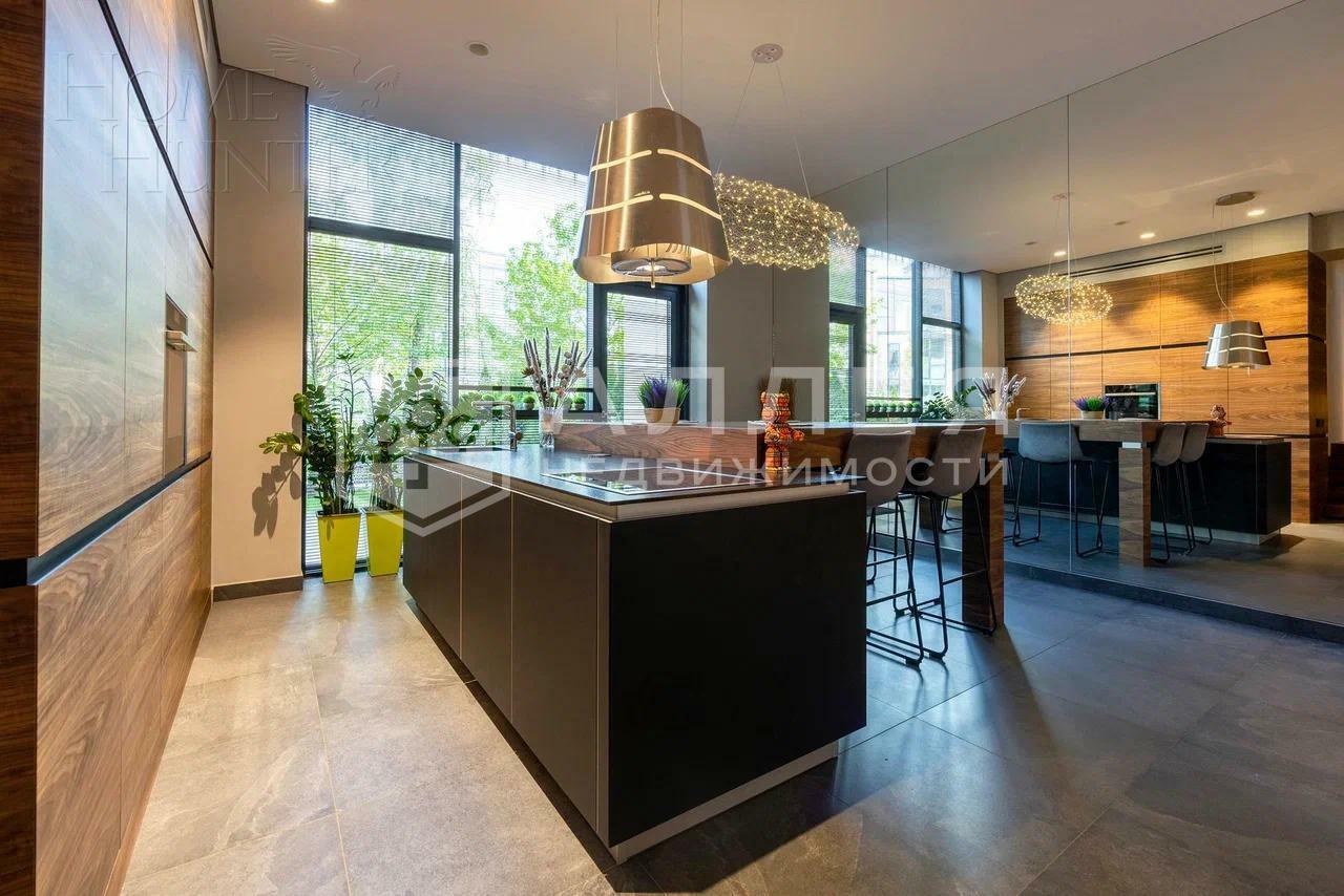 3-этажный таунхаус 274 м² с отделкой