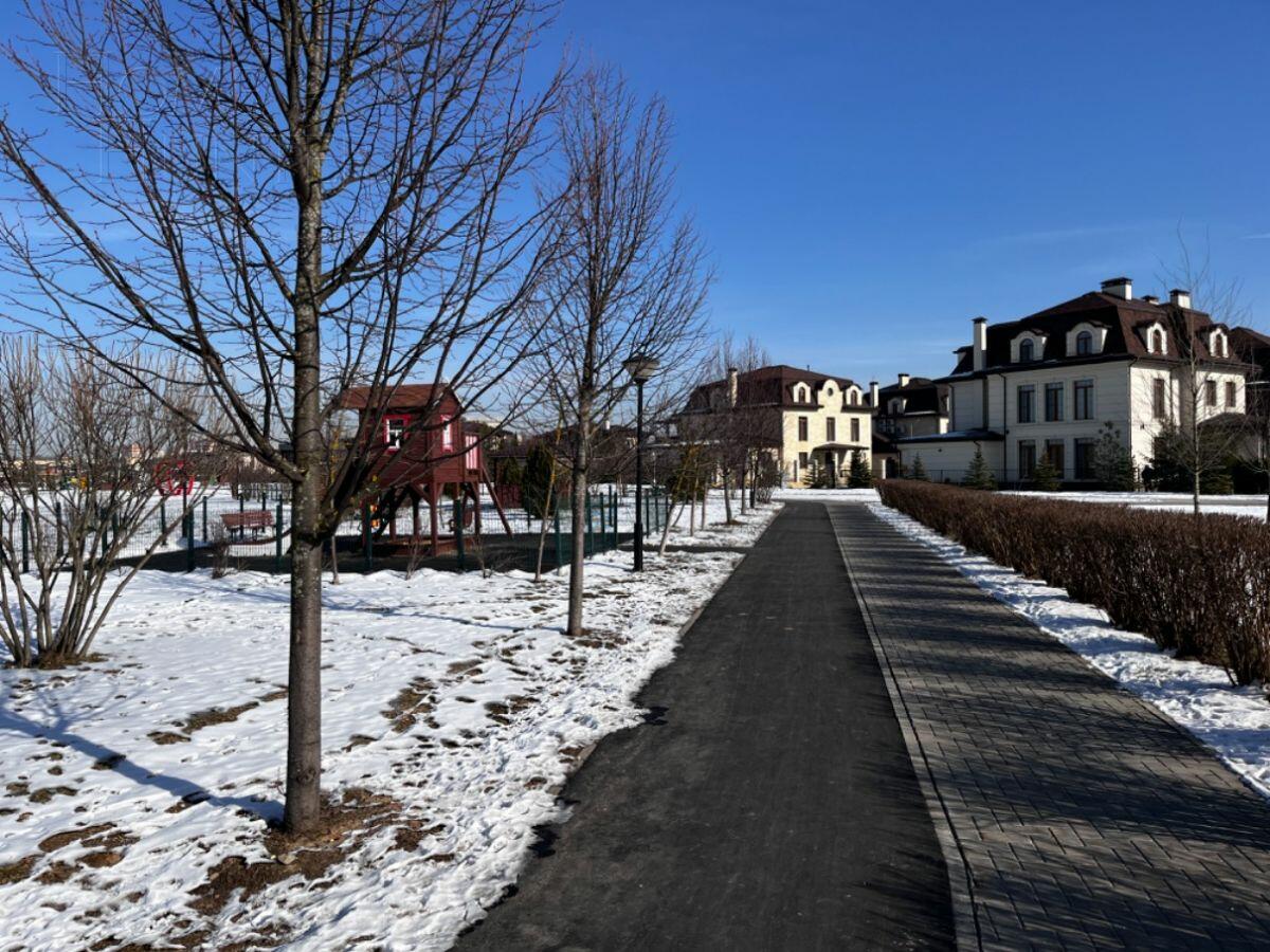 2-этажный коттедж 200 м² с отделкой