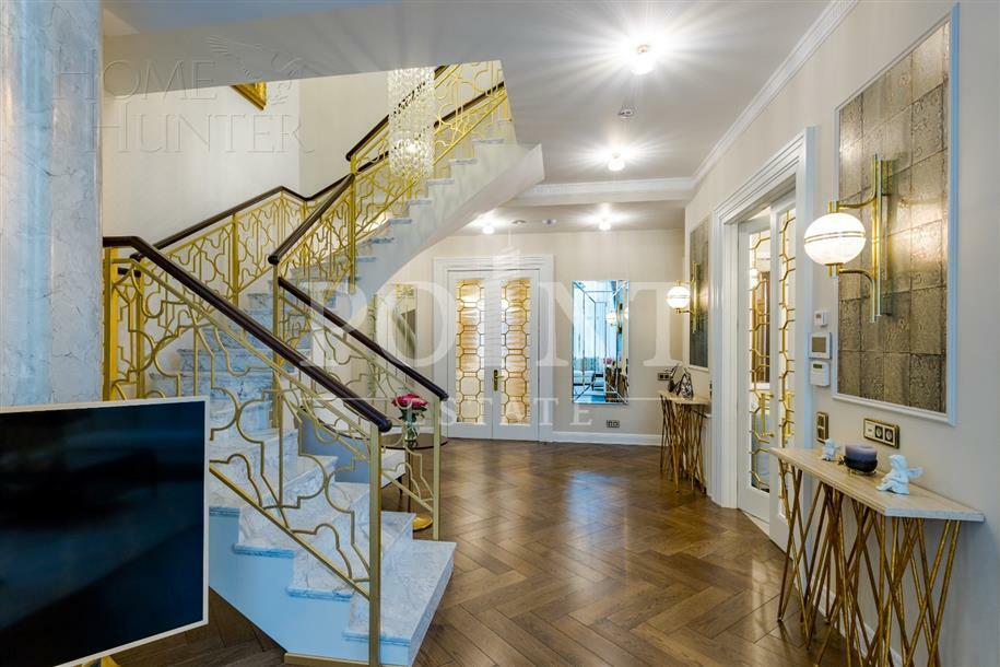 2-этажный коттедж 424 м² с отделкой