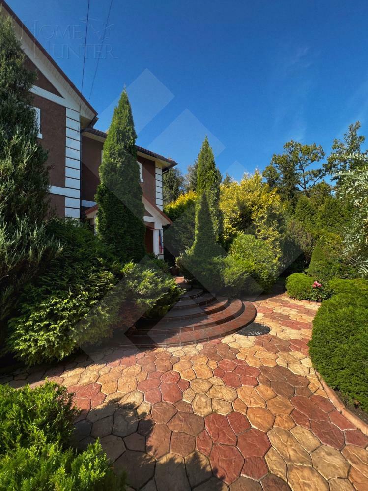 2-этажный коттедж 458 м² с отделкой