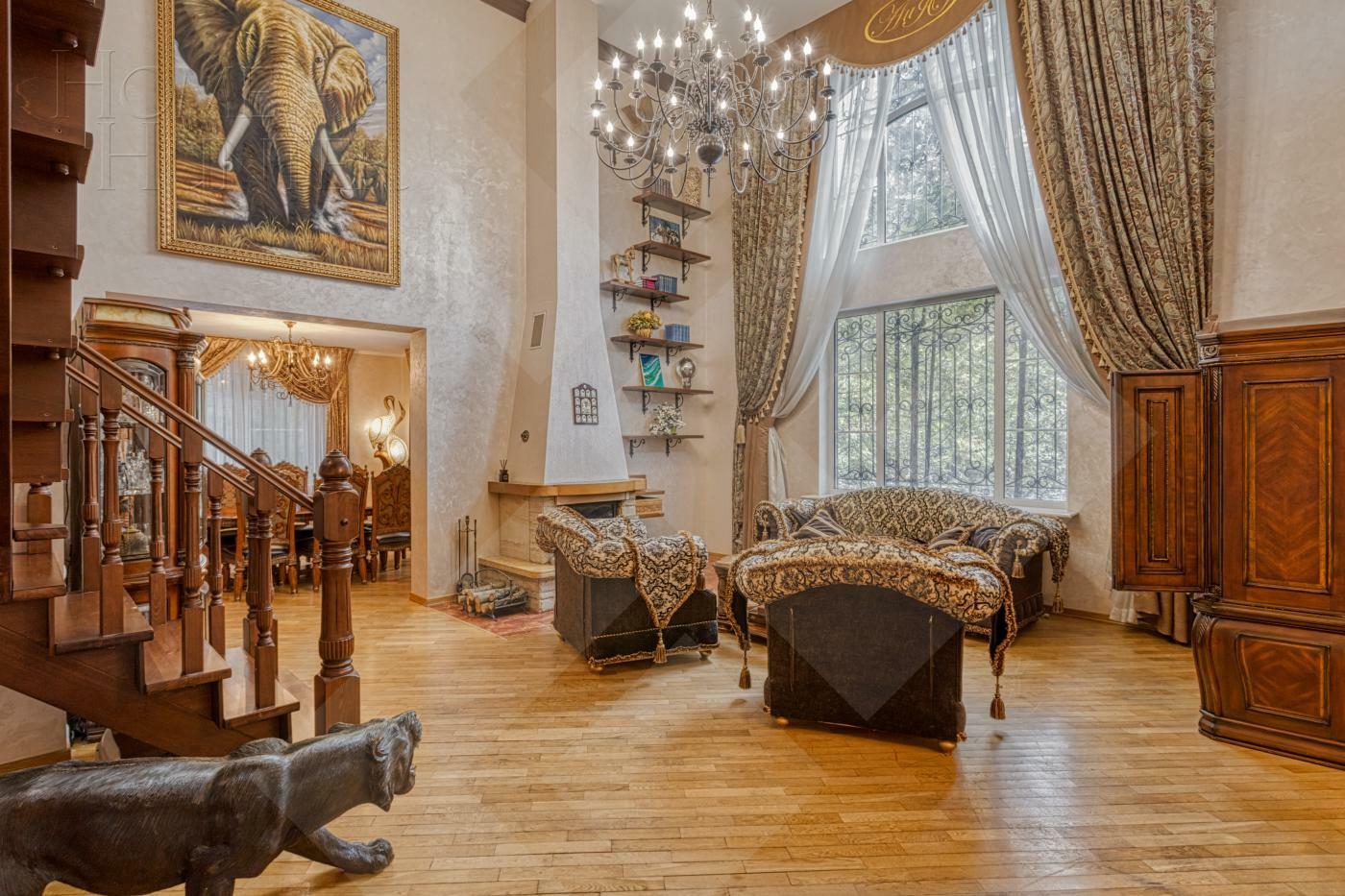 2-этажный коттедж 458 м² с отделкой