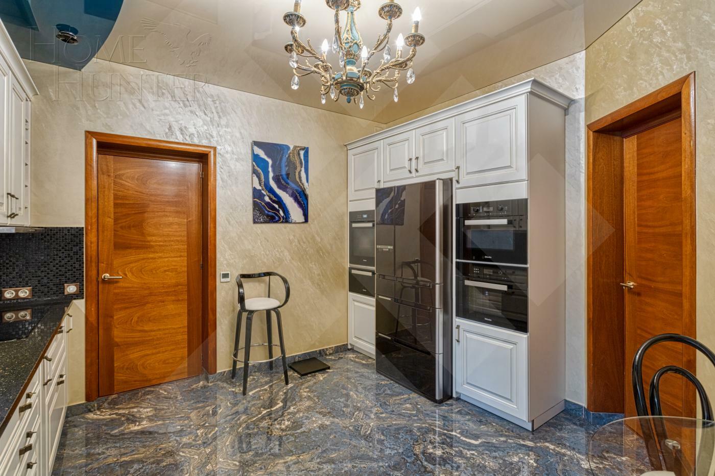 2-этажный коттедж 458 м² с отделкой