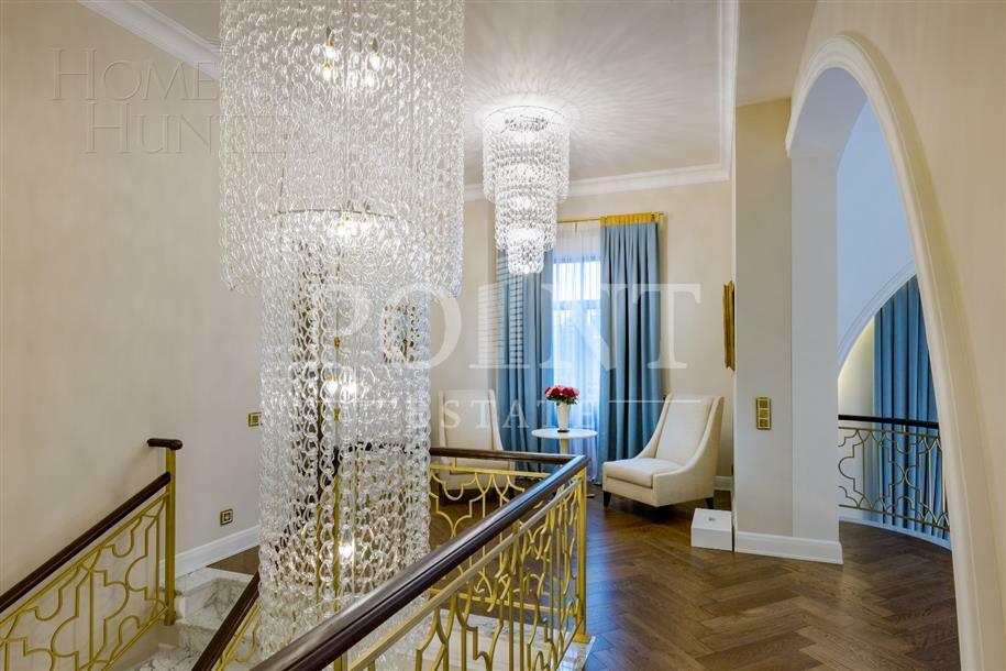 2-этажный коттедж 424 м² с отделкой