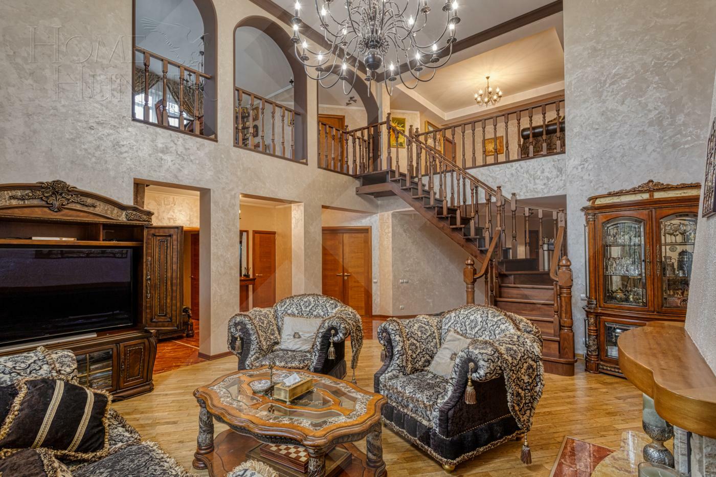 2-этажный коттедж 458 м² с отделкой