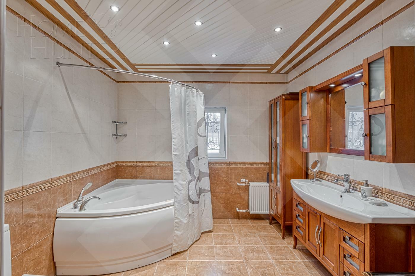 2-этажный коттедж 458 м² с отделкой