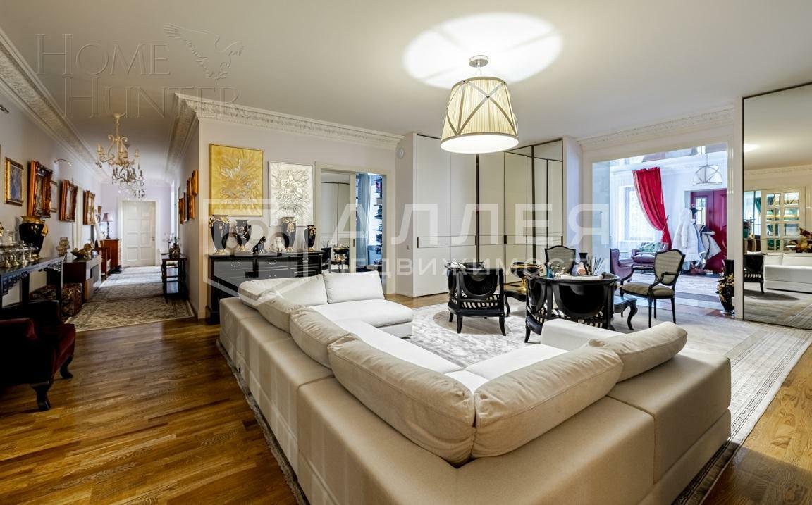 2-этажный коттедж 1 500 м² с отделкой