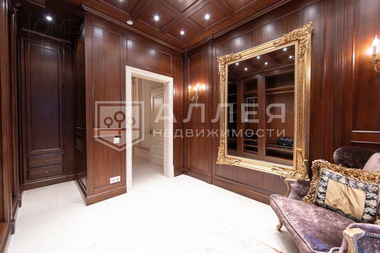 2-этажный коттедж 705 м² с отделкой
