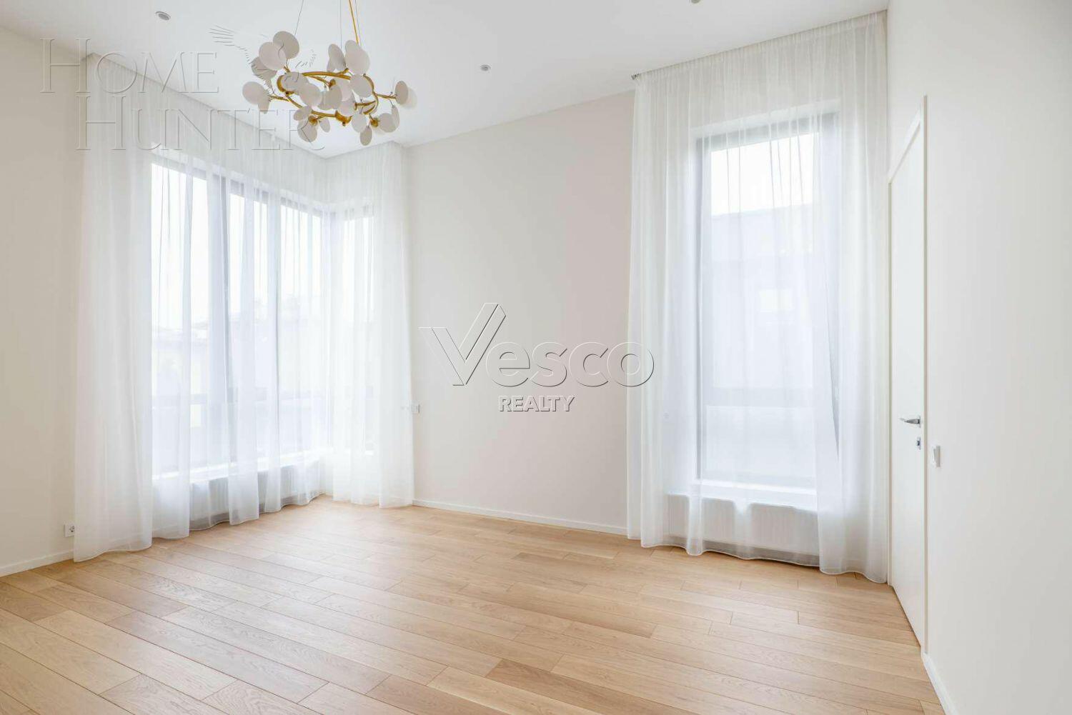 2-этажный коттедж 243 м² с отделкой