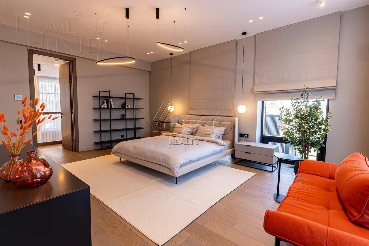 2-этажный коттедж 700 м² с отделкой