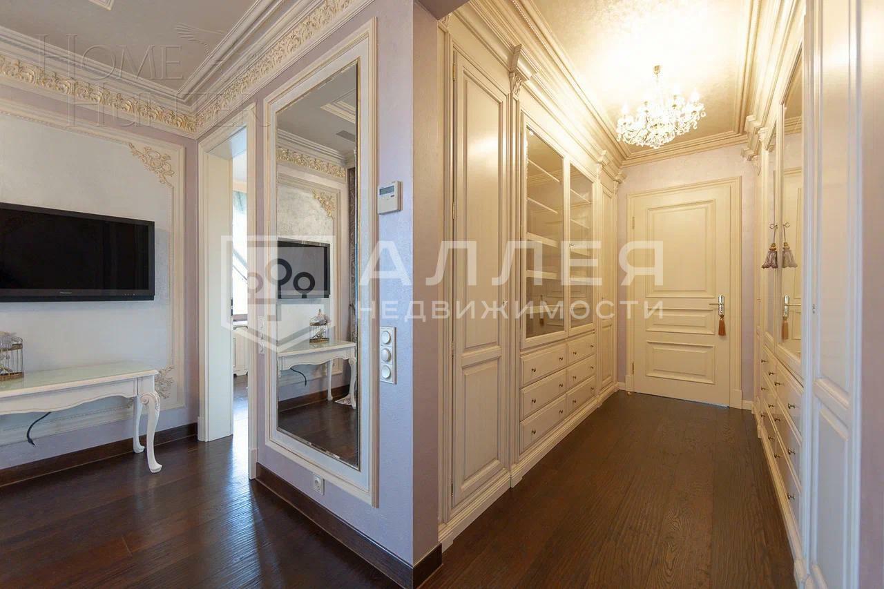 2-этажный коттедж 705 м² с отделкой