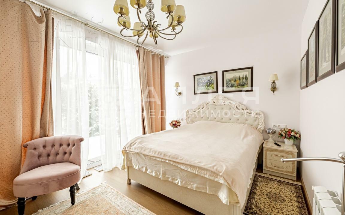 2-этажный коттедж 1 500 м² с отделкой