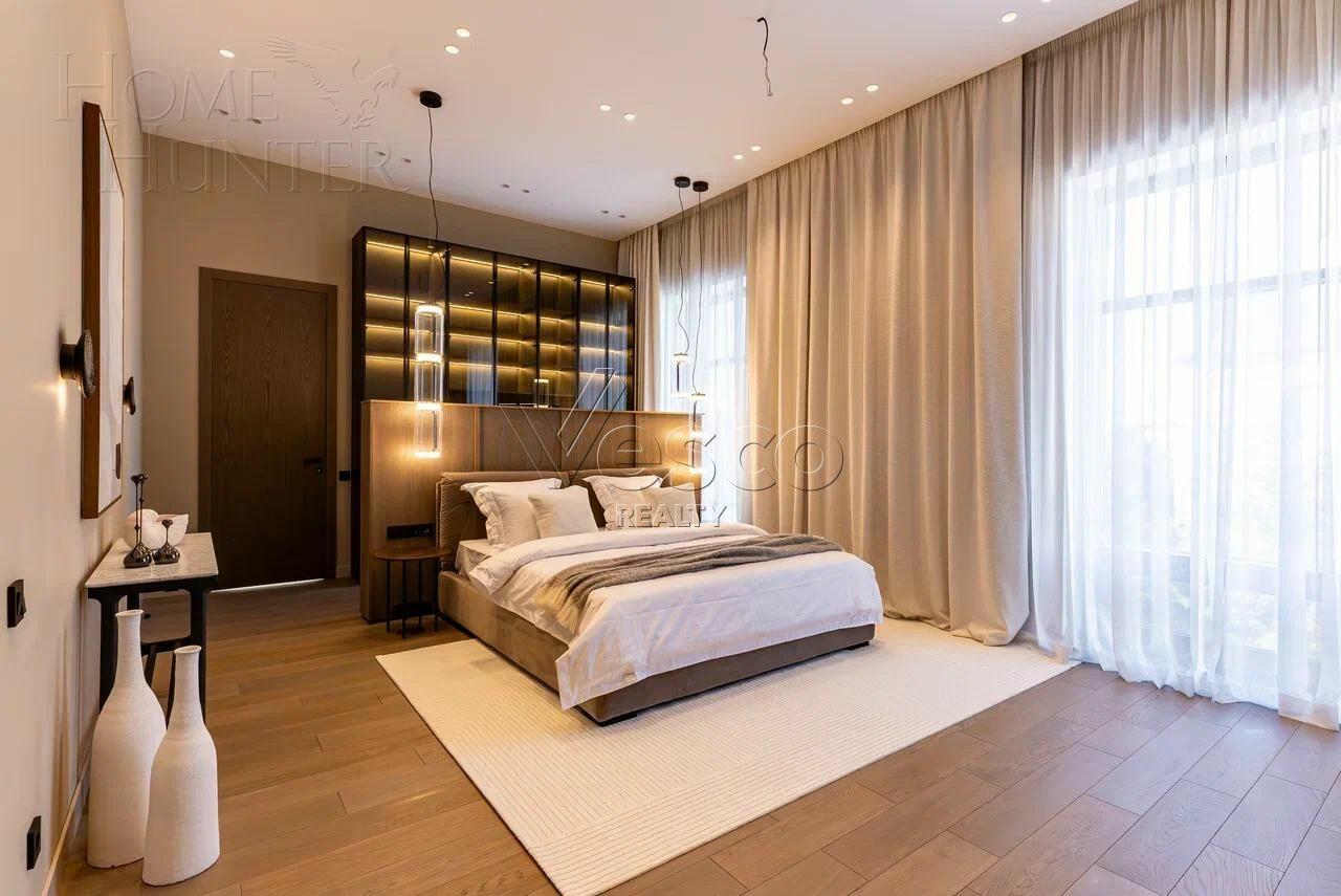 2-этажный коттедж 700 м² с отделкой