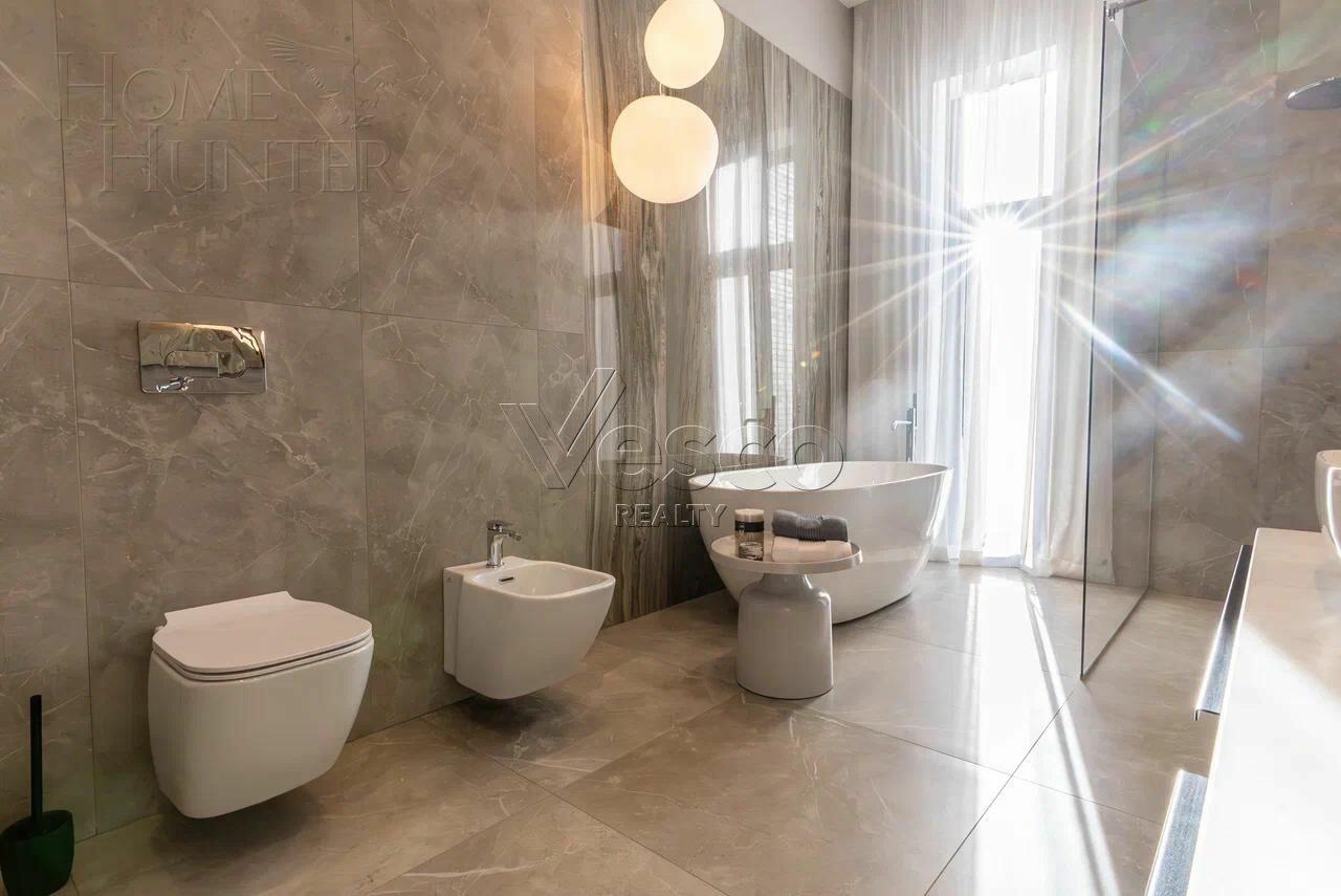 2-этажный коттедж 700 м² с отделкой