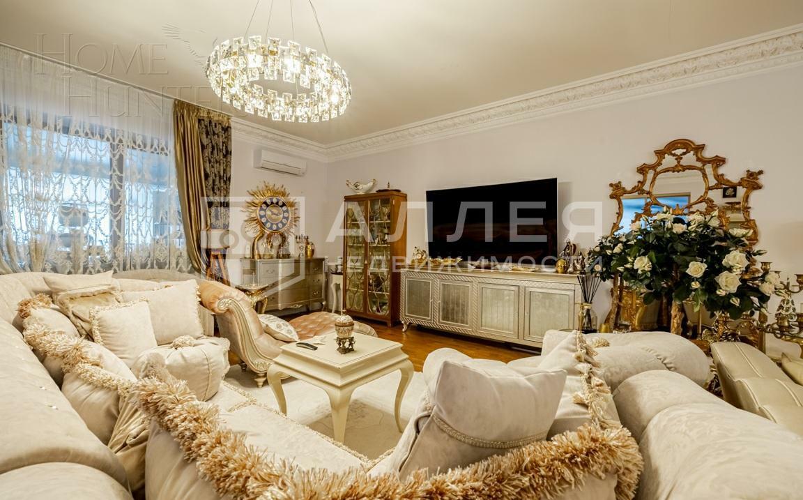 2-этажный коттедж 1 500 м² с отделкой