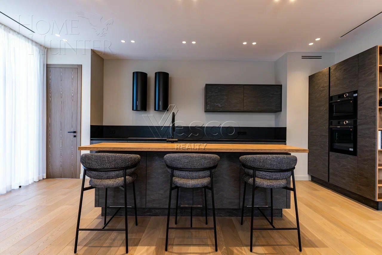 2-этажный коттедж 700 м² с отделкой