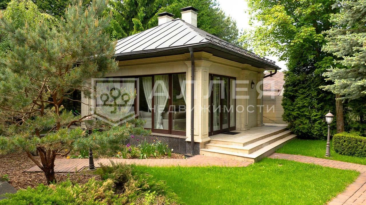 2-этажный коттедж 705 м² с отделкой