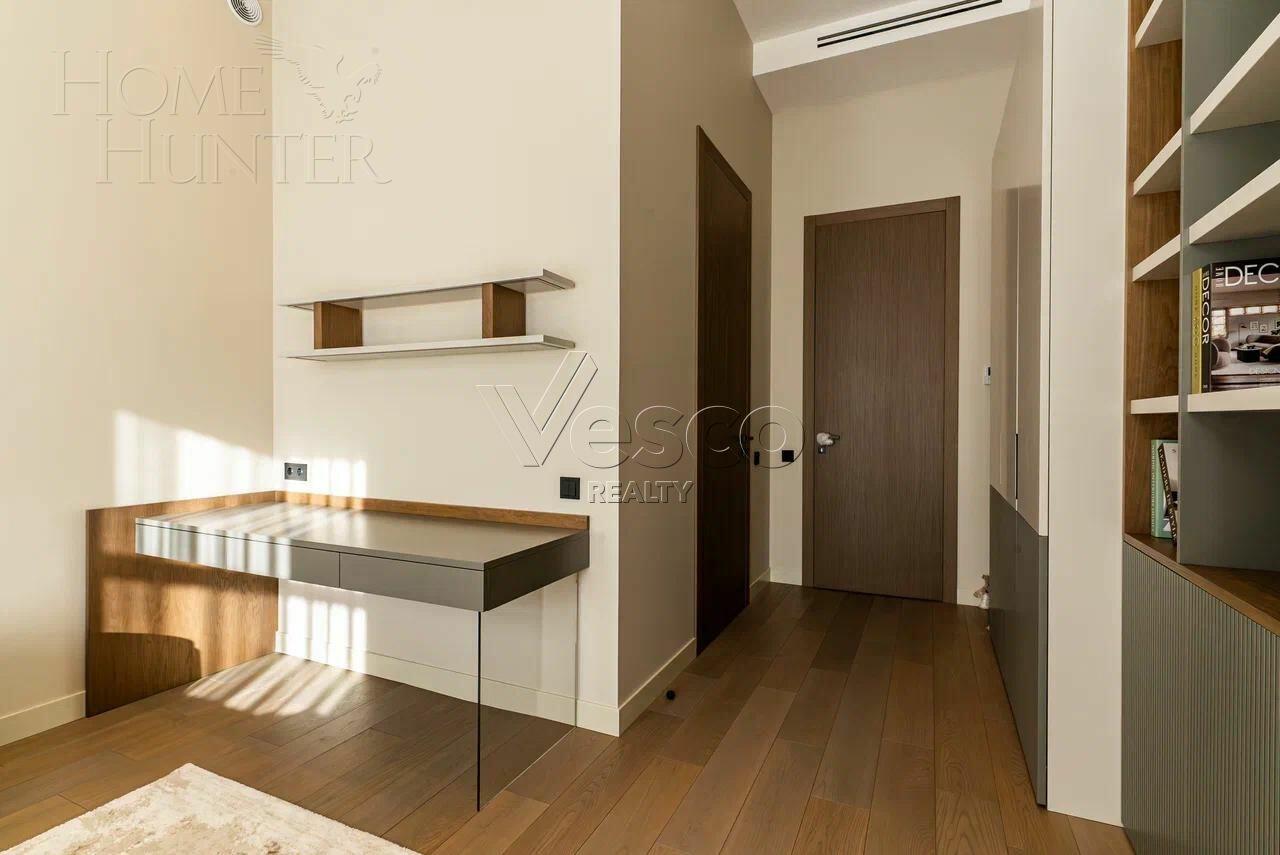 2-этажный коттедж 700 м² с отделкой