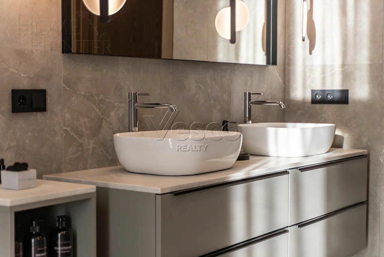 2-этажный коттедж 700 м² с отделкой