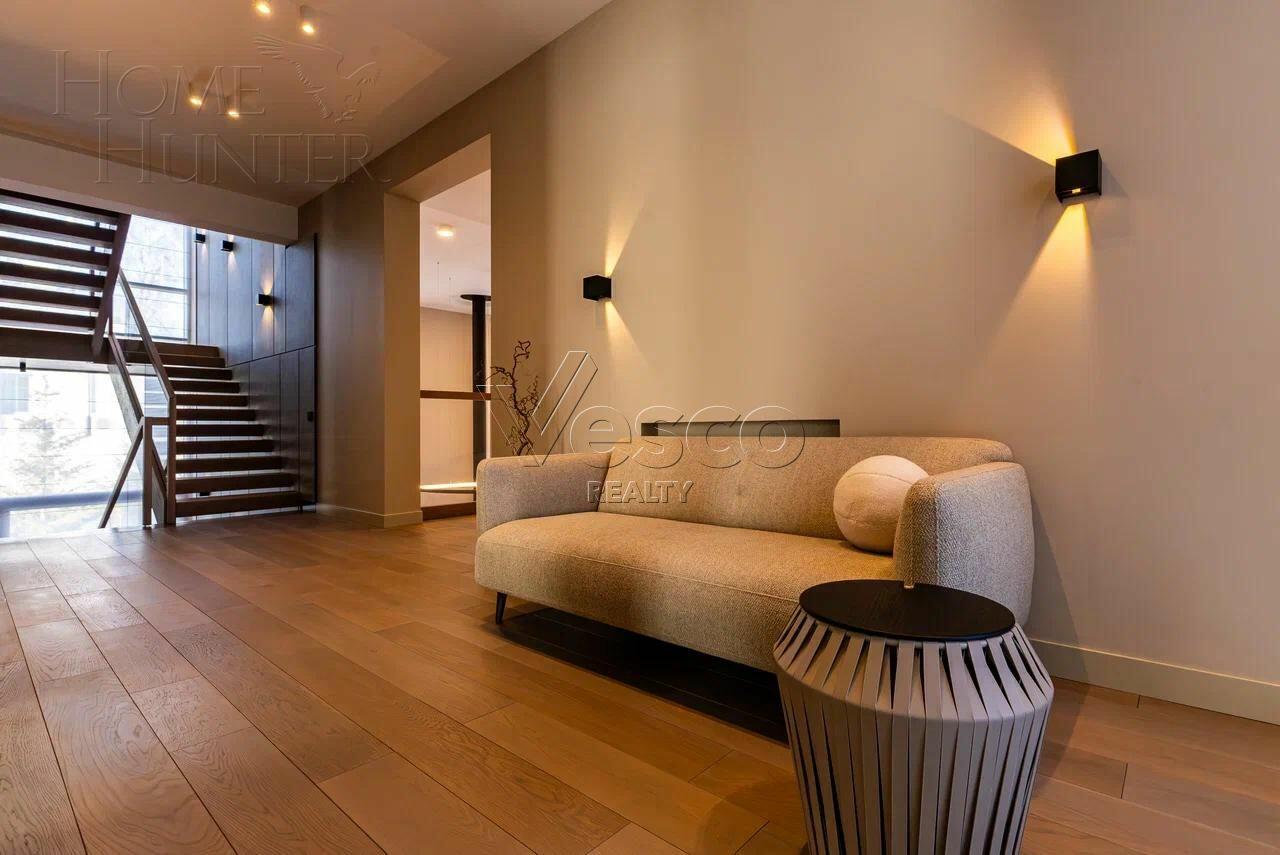 2-этажный коттедж 700 м² с отделкой