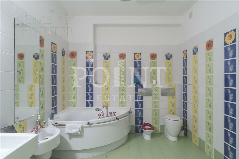 2-УРОВНЕВАЯ КВАРТИРА С ОТДЕЛКОЙ 260 М² НА 3 ЭТАЖЕ