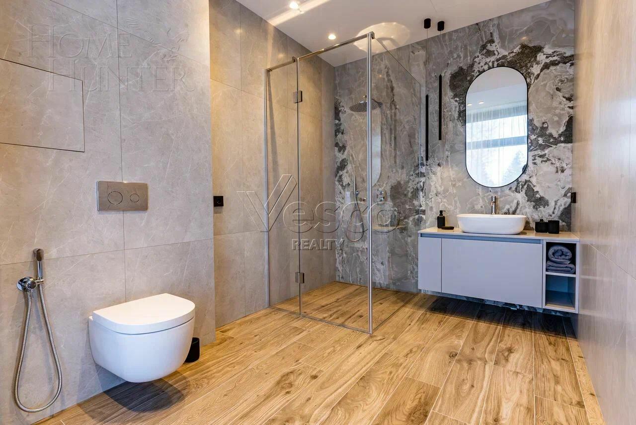 2-этажный коттедж 700 м² с отделкой