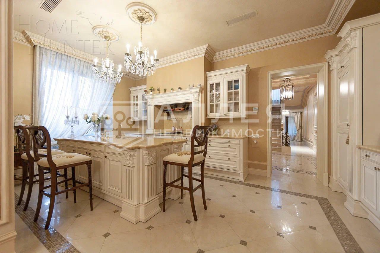 2-этажный коттедж 705 м² с отделкой