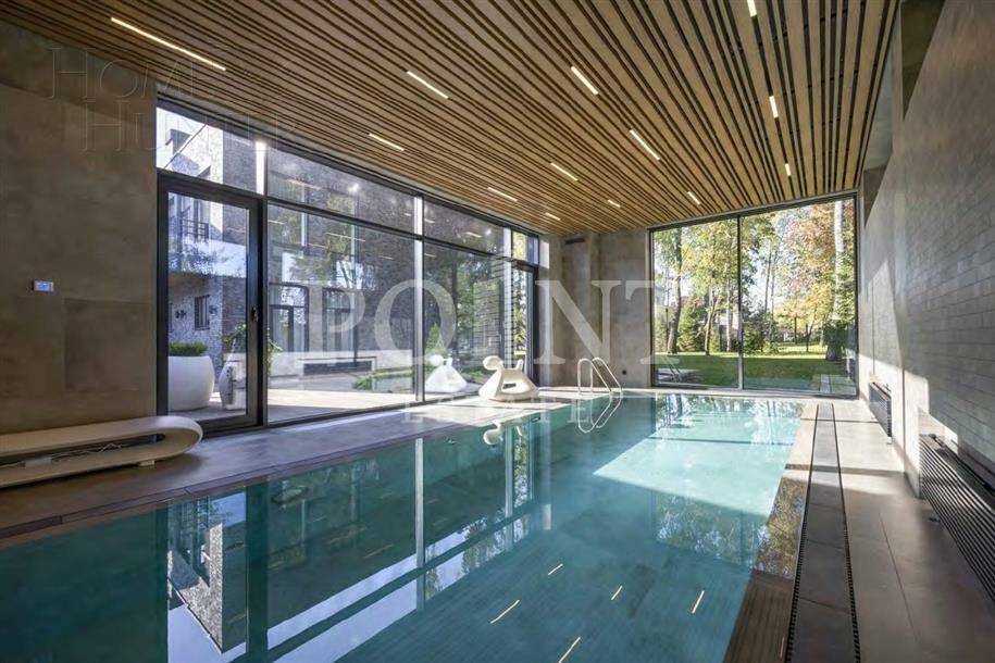 2-этажный коттедж 700 м² с отделкой