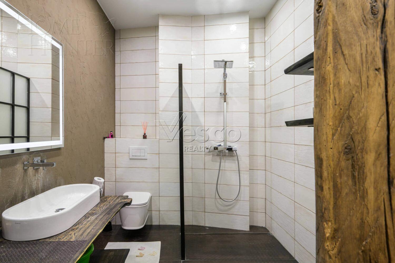 4-КОМН. КВАРТИРА С ОТДЕЛКОЙ 165 М² НА 2 ЭТАЖЕ